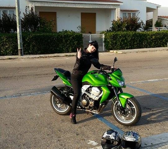 Alessandra_ragazze_in_moto