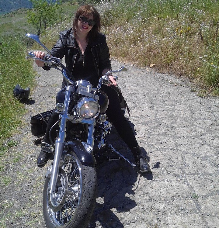 Angelica_ragazze_in_moto