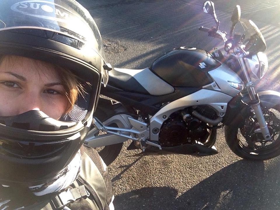 Marta_ragazze_in_moto