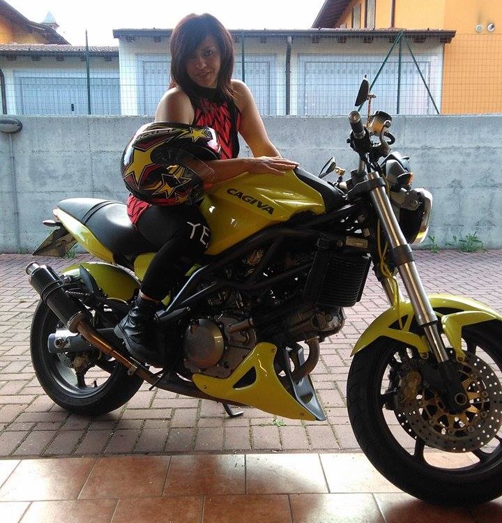 Adriana_ragazze_in_moto