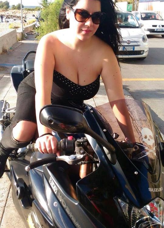 Alessandra_ragazze_in_moto