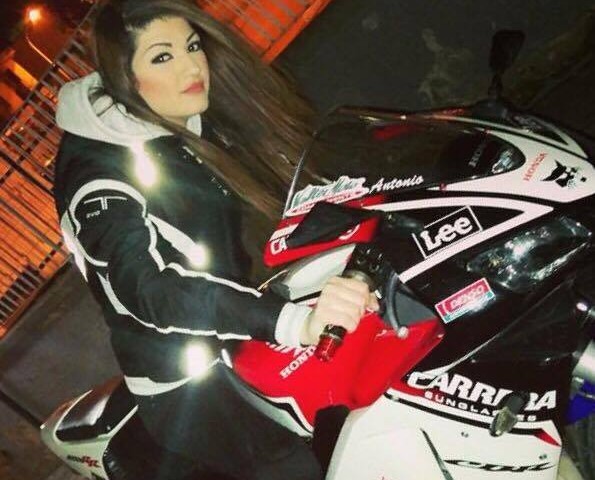 Amelia_ragazze_in_moto