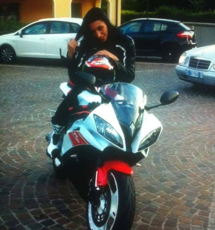 Angela_ragazze_in_moto