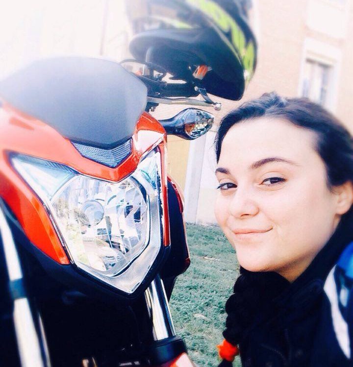 Elisa_ragazze_in_moto