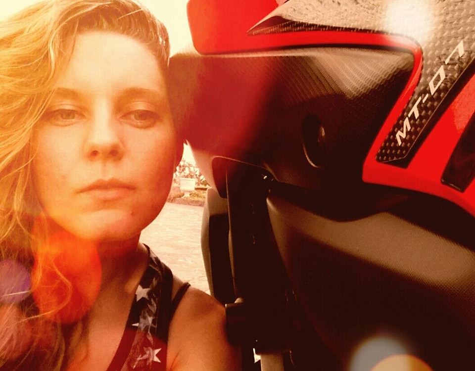 Erika_ragazze_in_moto