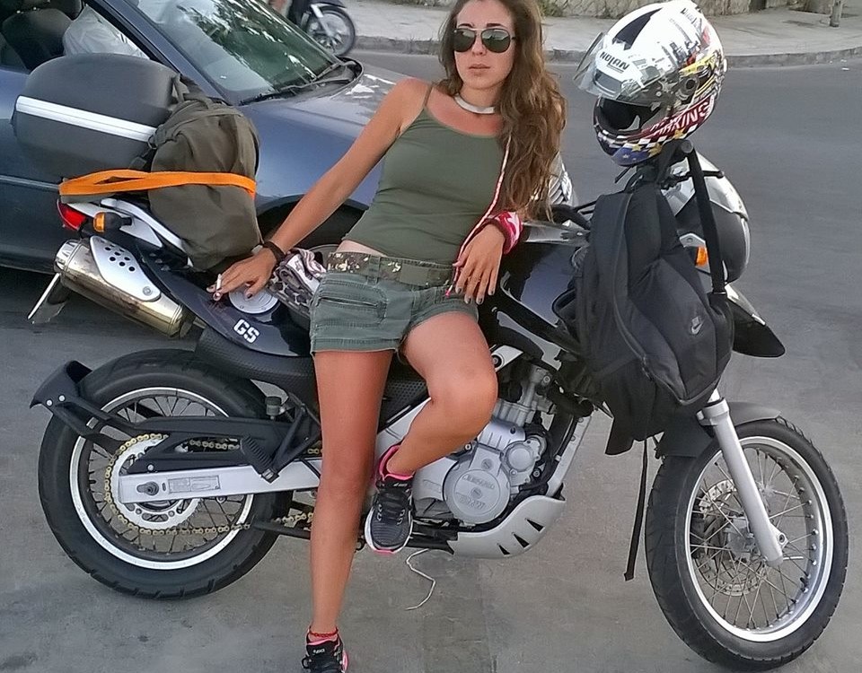 Giada_ragazze_in_moto