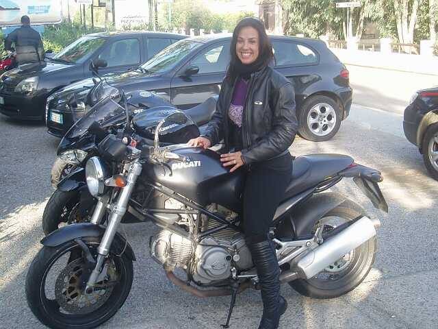 Simona_ragazze_in_moto