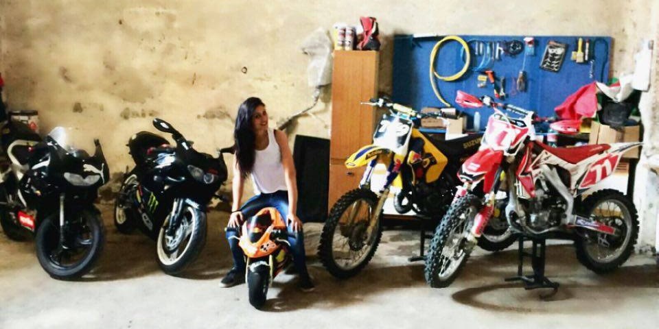 Simona_ragazze_in_moto_mini_concorso