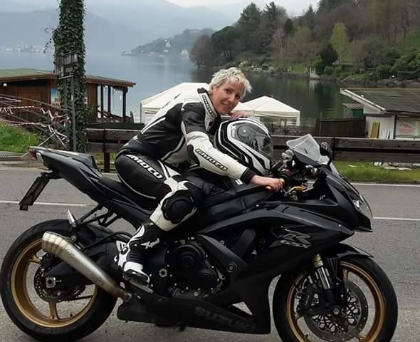 Terry_ragazze_in_moto