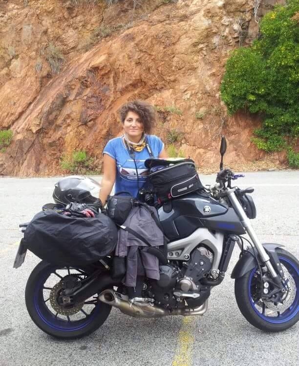 Valeria_ragazze_in_moto