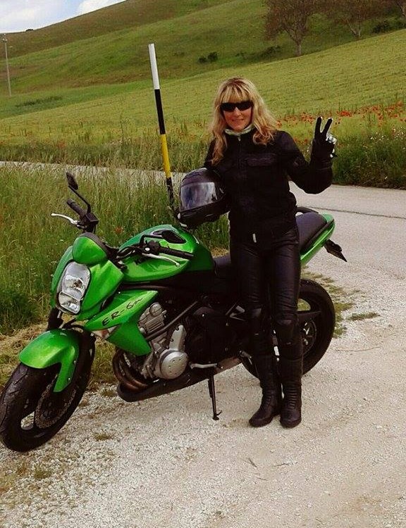 Adry_ragazze_in_moto