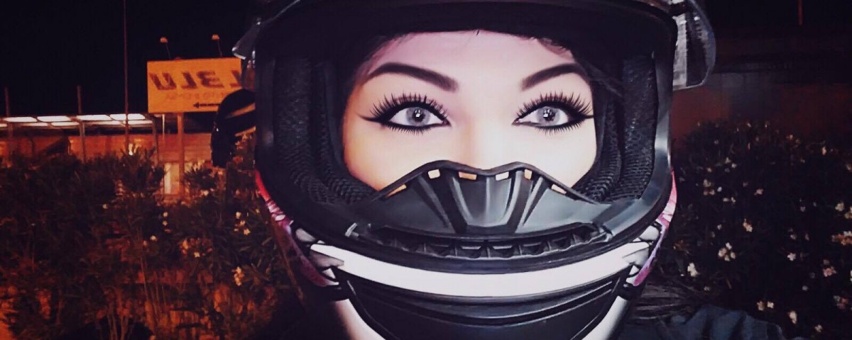 Amelia_ragazze_in_moto