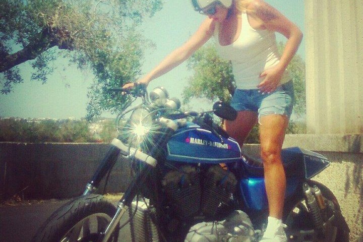 Annalisa_ragazze_in_moto