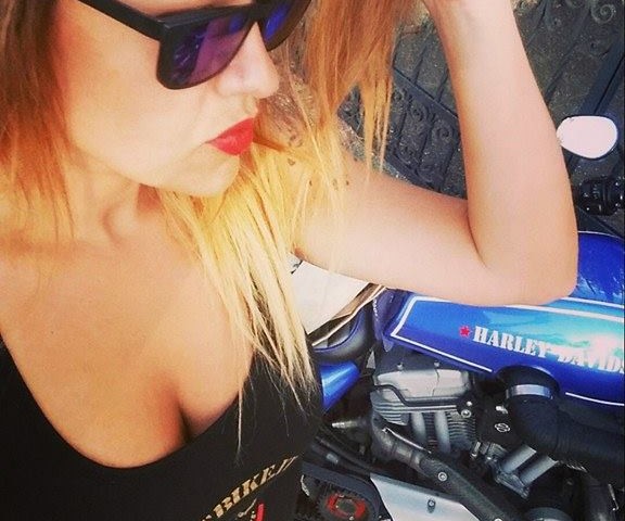 Annalisa_ragazze_in_moto