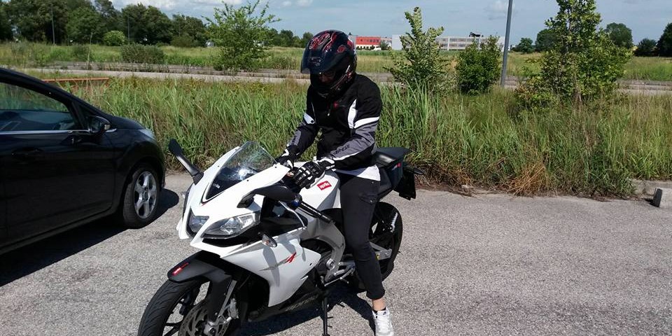 Jessica_ragazze_in_moto