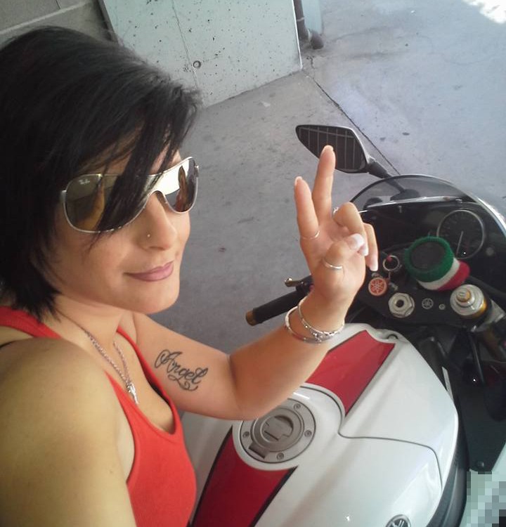 Laura_ragazze_in_moto