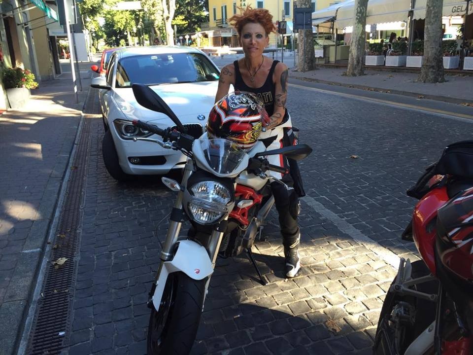 Loredana_ragazze_in_moto