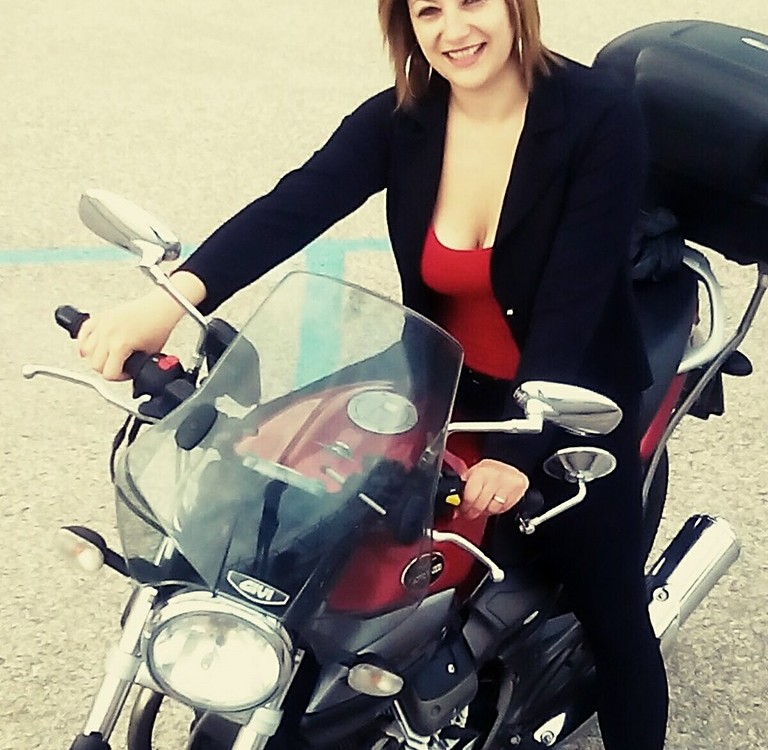 Maria_ragazze_in_moto