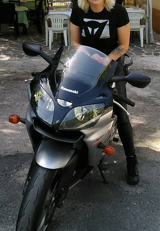 Mariya_ragazze_in_moto