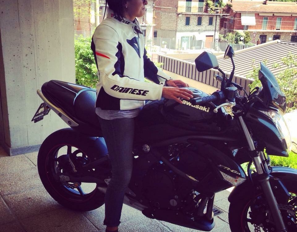 Martina_ragazze_in_moto