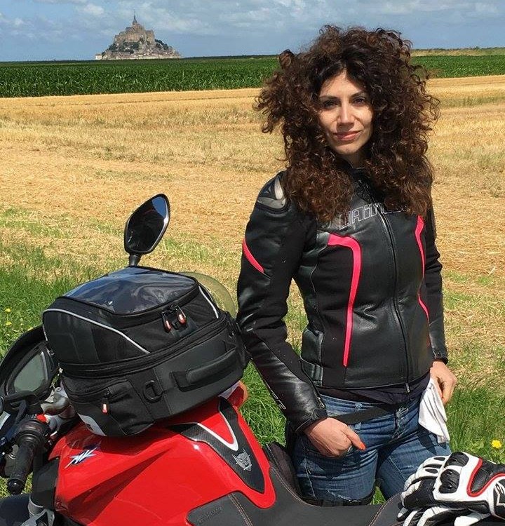 Melania_ragazze_in_moto