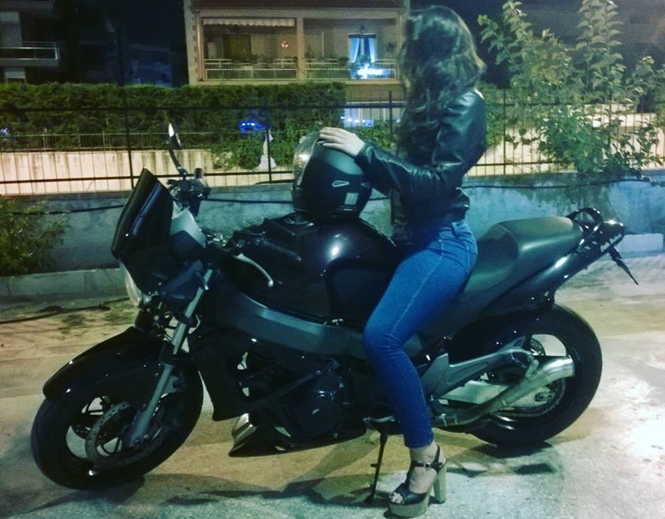 Miriana_ragazze_in_moto