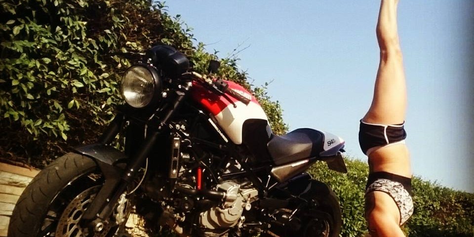 Pamela_ragazze_in_moto