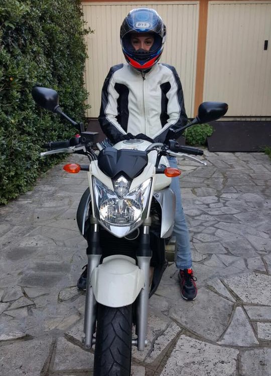 Valentina__ragazze_in_moto