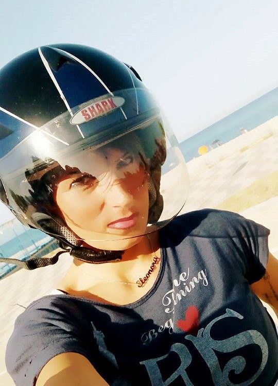 elly_ragazze_in_moto