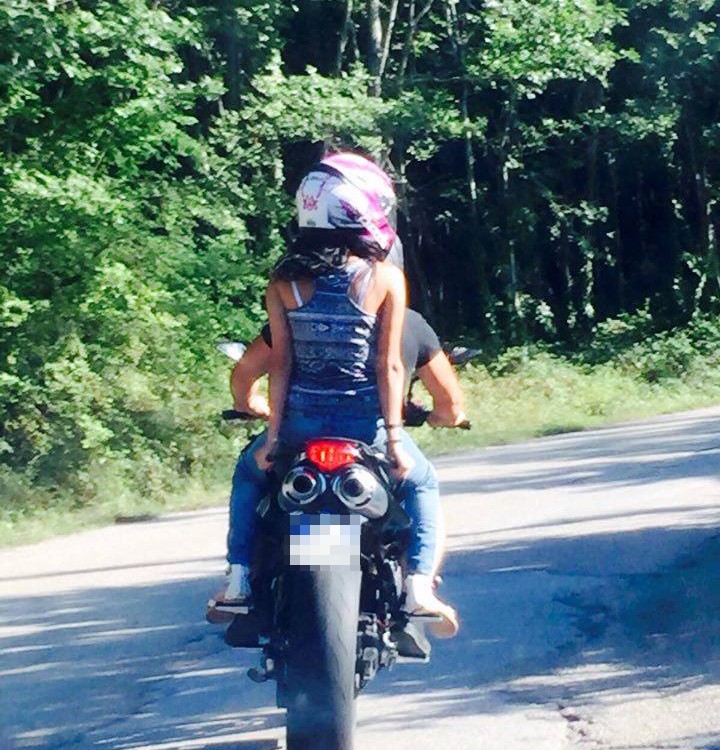 Angela_ragazze_in_moto