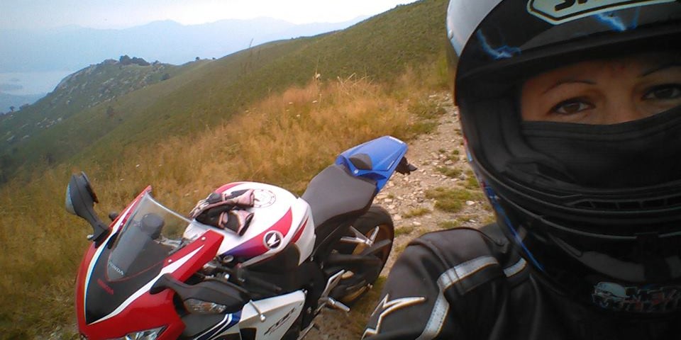 Anna_ragazze_in_moto