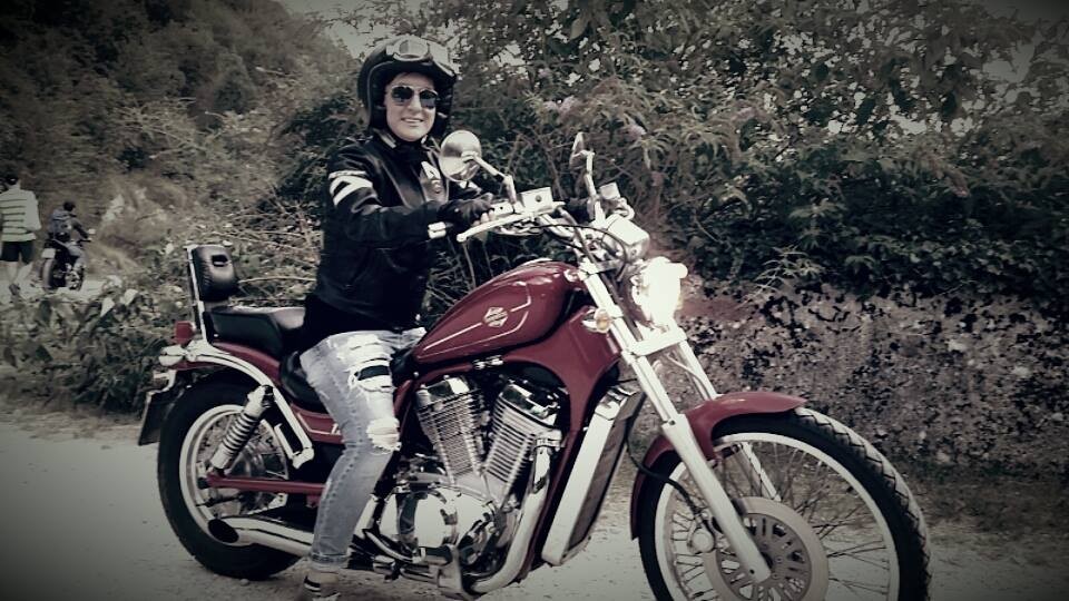 Anna_ragazze_in_moto