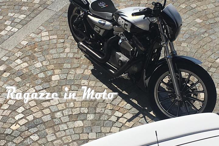 Cristina_ragazze_in_moto