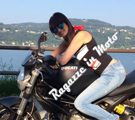 Dany-ragazze_in_moto