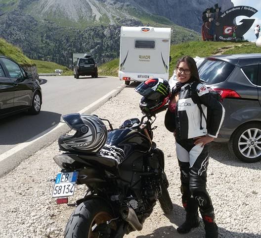 Laura_ragazze_in_moto