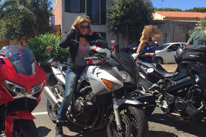 Marinella_ragazze_in_moto