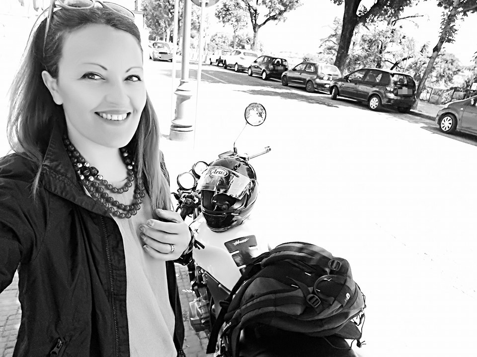 Rodica_ragazze-in_moto