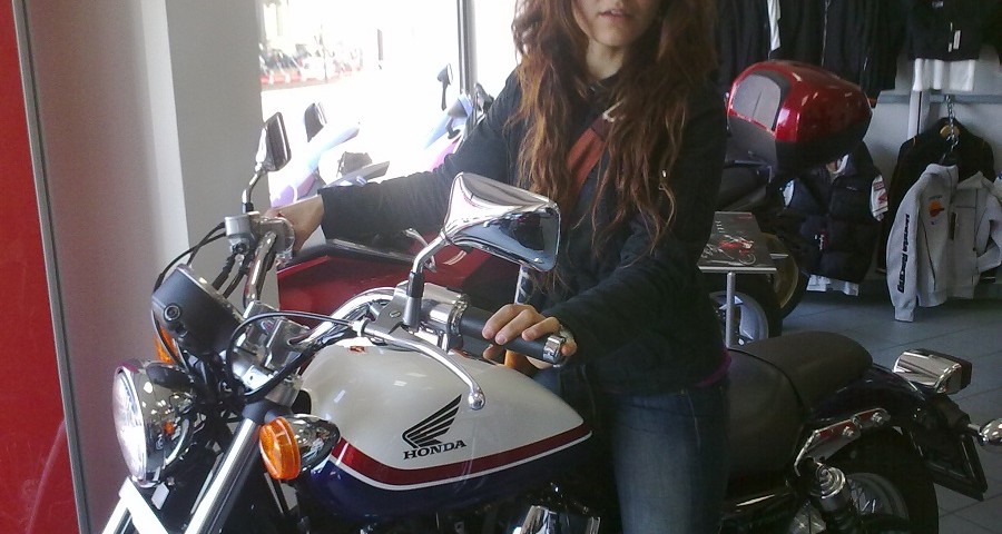 Teresa_ragazze_in-moto