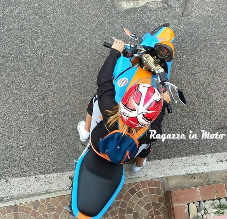 alba_ragazze_in_moto