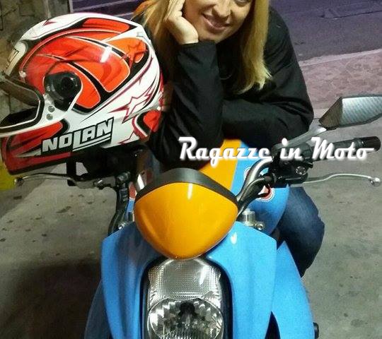 alba_ragazze_in_moto