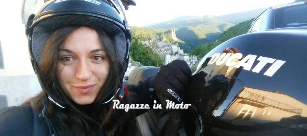 Annalisa_ragazze_in_moto