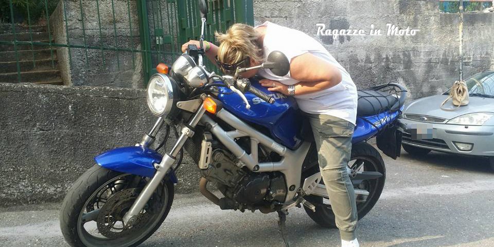 carmela_ragazze_in_moto