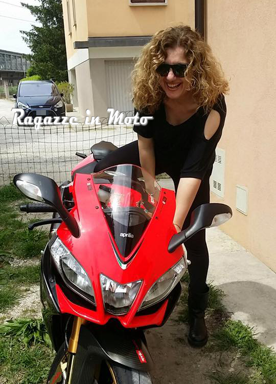 Cinzia_ragazze_in_moto