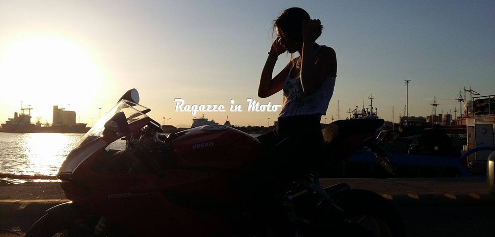 claudia_ragazze-in-moto