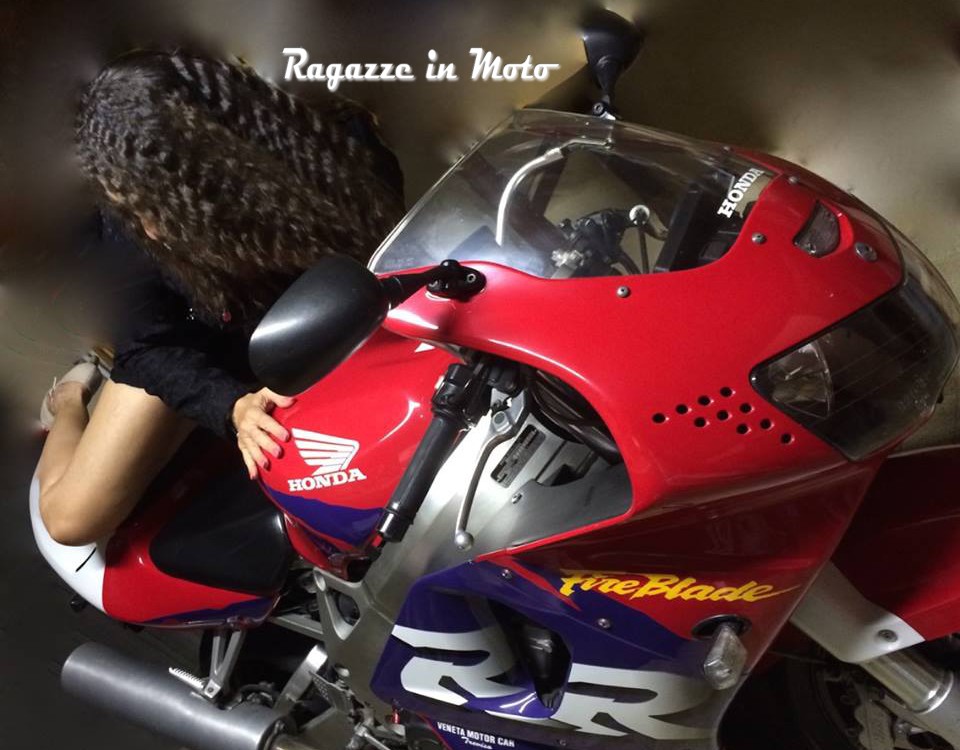 daniela_ragazze-in_moto
