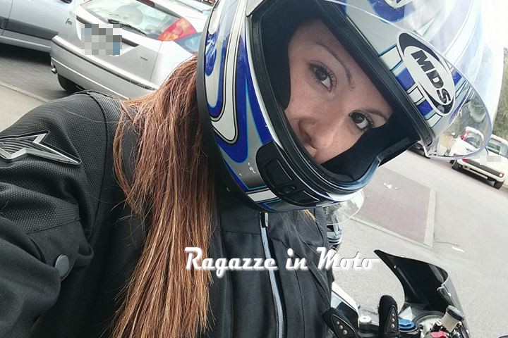 desire_ragazze_in_moto