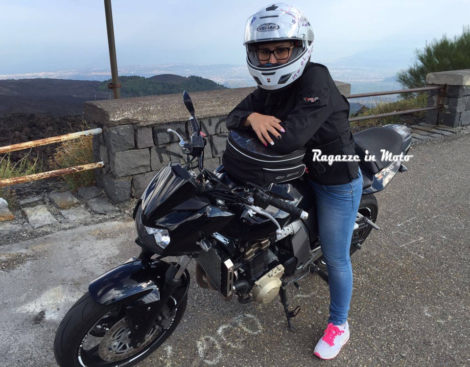 Elena_ragazze_in_moto