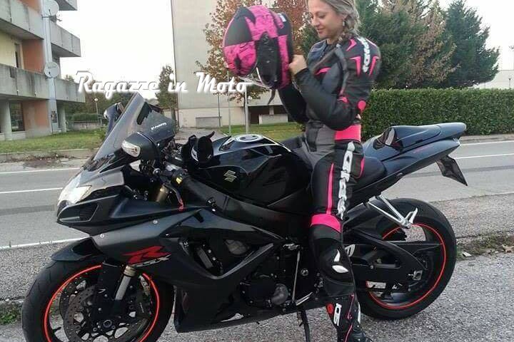 Gabriela_ragazze_in_moto.