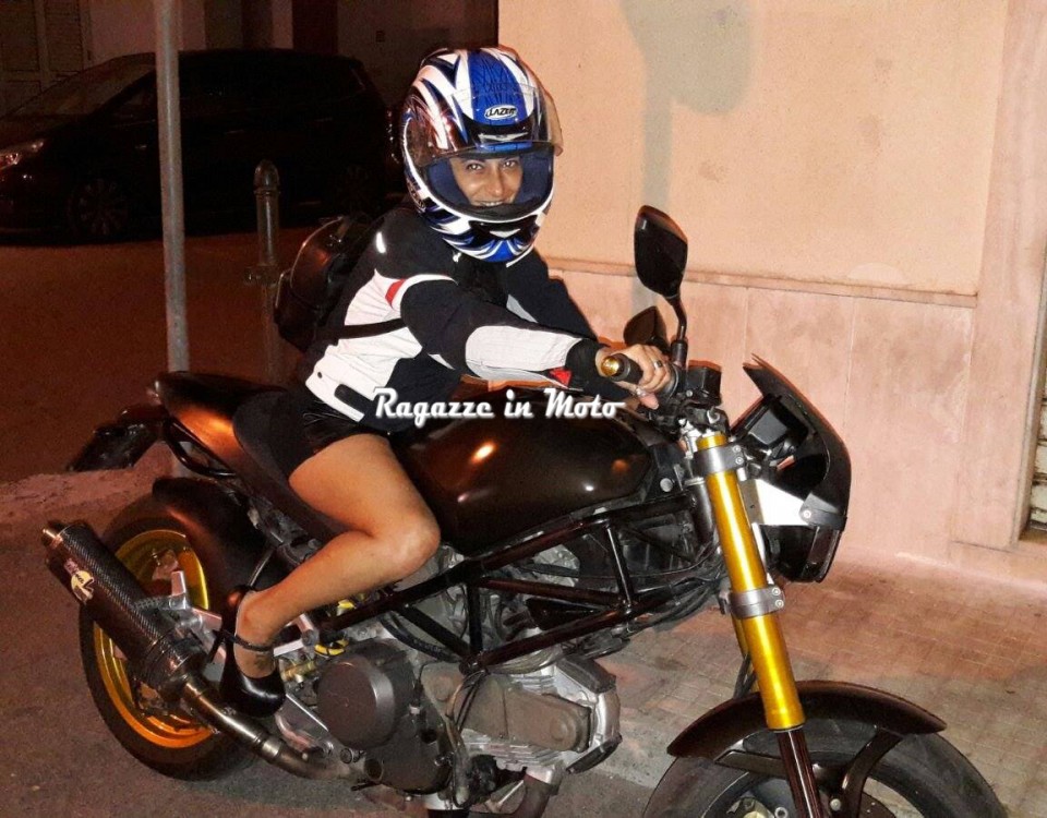 katia_mini_concorso_ragazze-in-moto