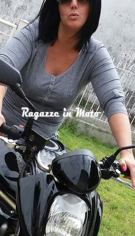 lisa_ragazze_in_moto